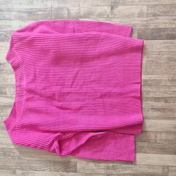 Sweater - Picture 2 of 2